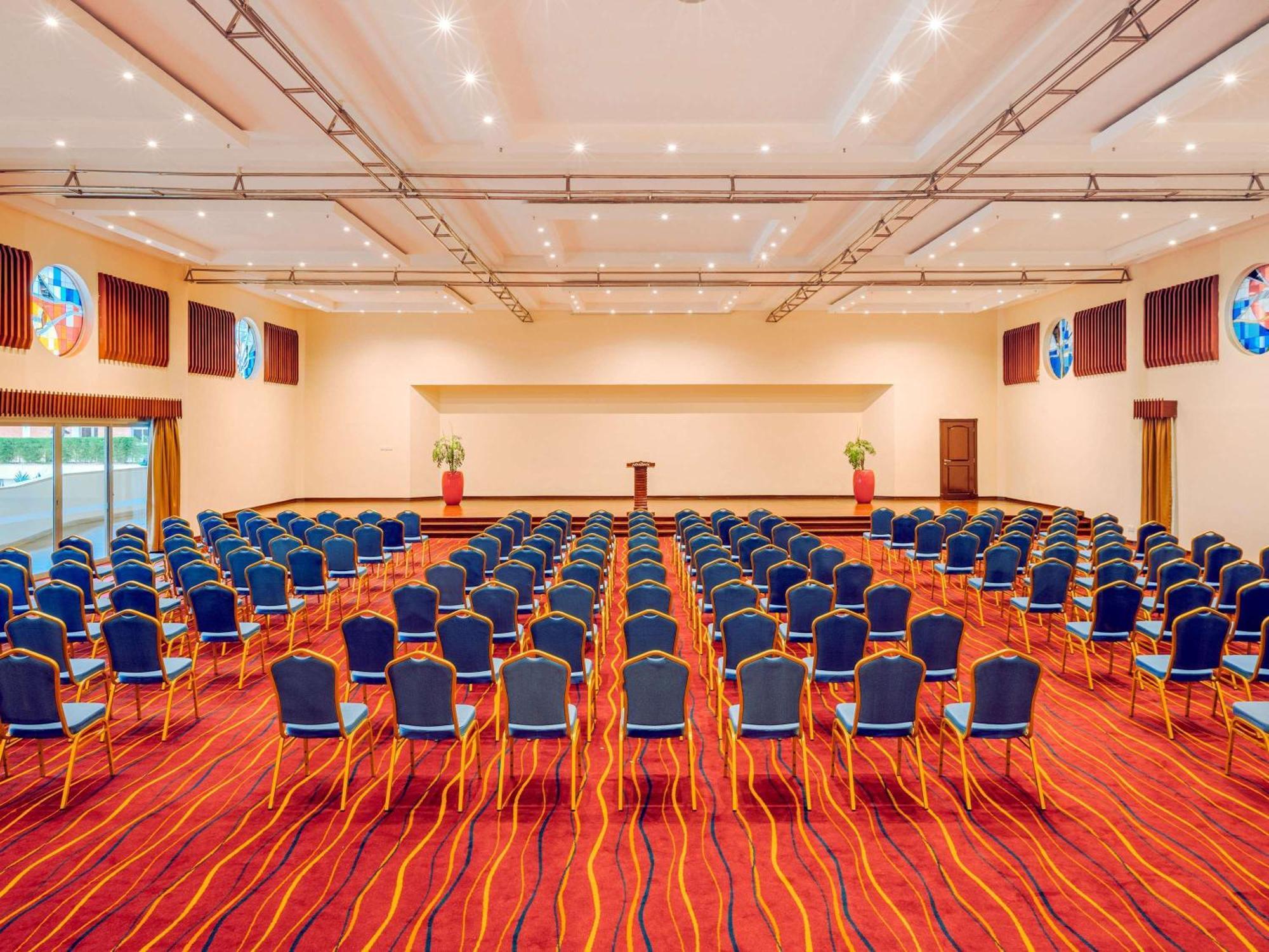 Moevenpick Hotel & Residences Nairobi Bagian luar foto