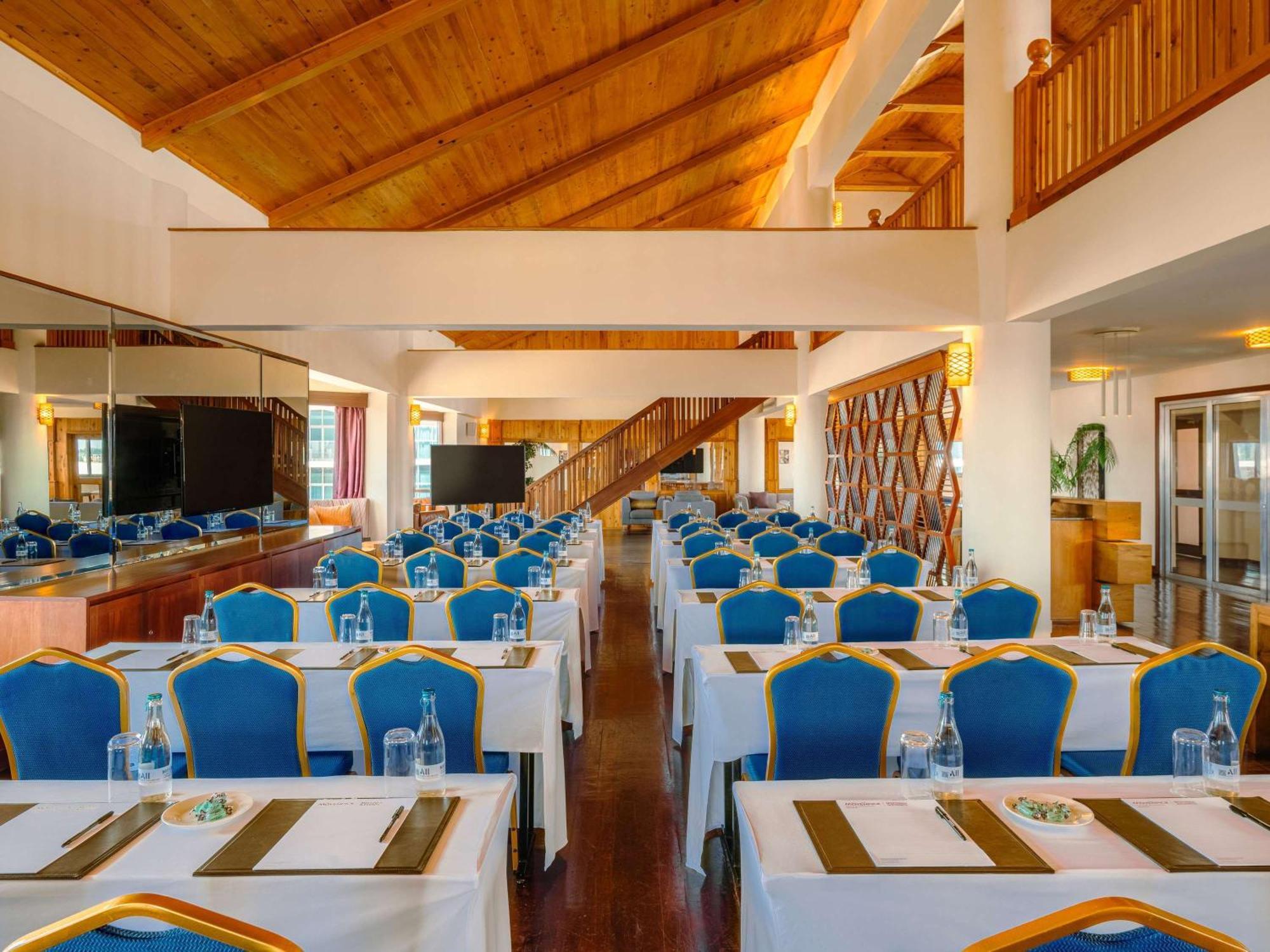 Moevenpick Hotel & Residences Nairobi Bagian luar foto
