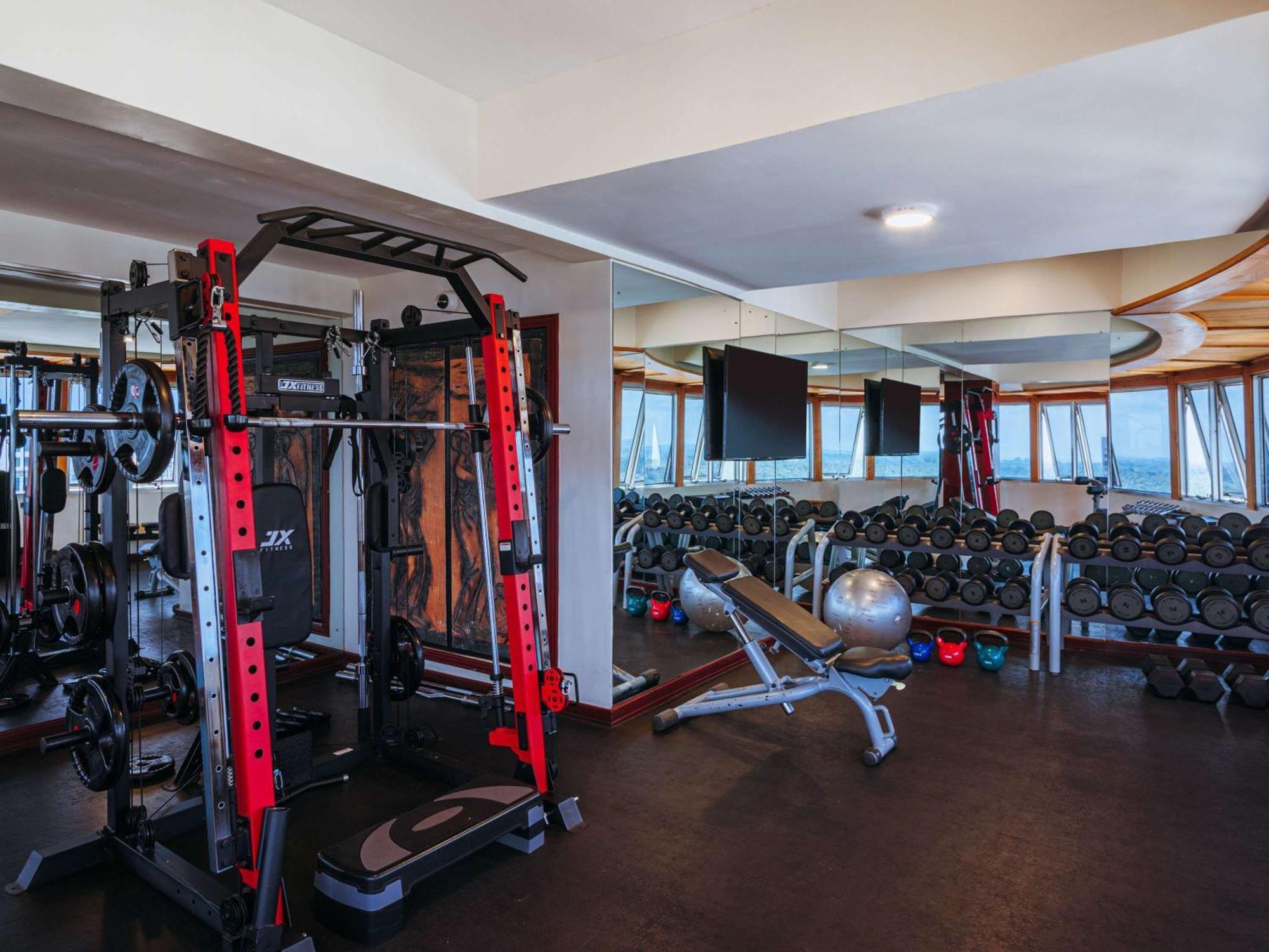 Moevenpick Hotel & Residences Nairobi Bagian luar foto